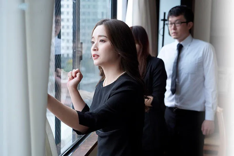 Chồng yêu mất 3 năm, mẹ kế trẻ tìm đến con ông xã giải tỏa thiếu thốn